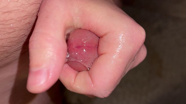 Gay Guy Gets Close Up in Shower Action