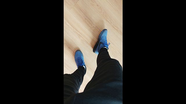 Cute Twink in White Sneakers Gets Noticed