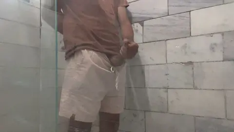 Quick Bathroom Blowjob