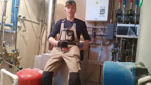 Anal Slut Gives Jerk-Off Show at Work