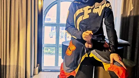 Masked Biker Gives Cumshot in 5 Star Hotel
