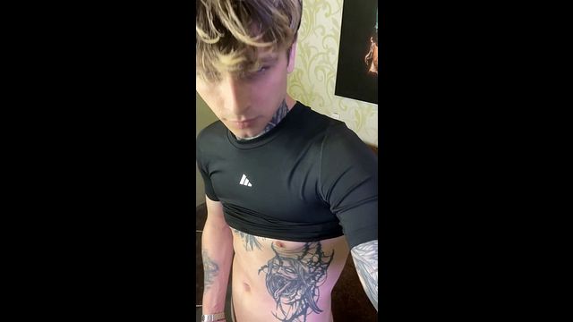Teasing twink flashes his body briefly