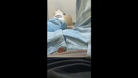 Asian Guy Masturbates in Dorm