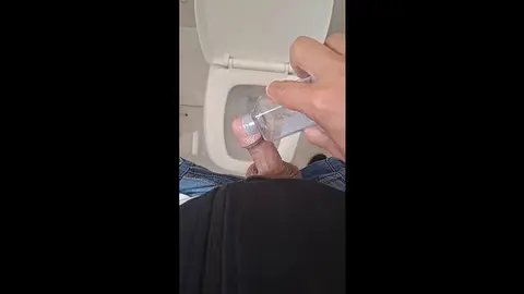 Hunky Guy Gets Raw Handjob with Passion