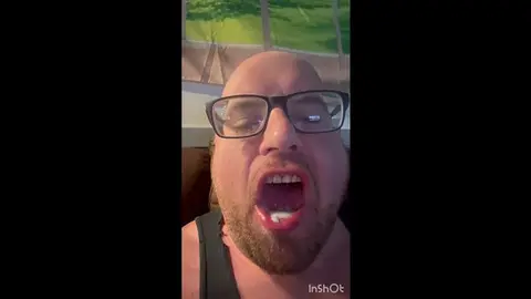 Gay Oral Sex in Quick 32 Second Clip