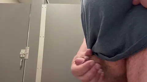 Office Worker Cums Quickly at Desk
