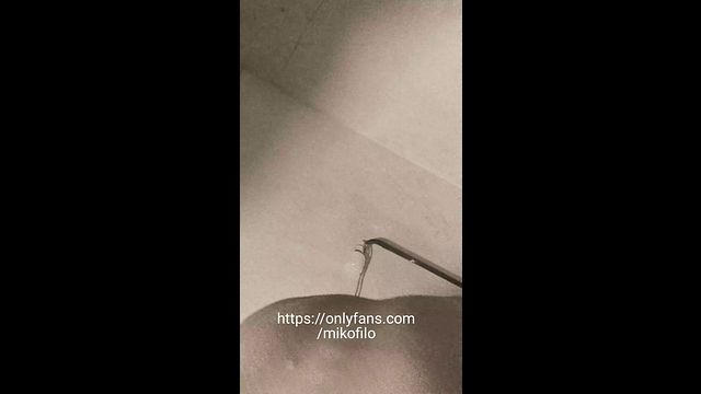 Guy Eats Out His Boyfriend's Pussy
