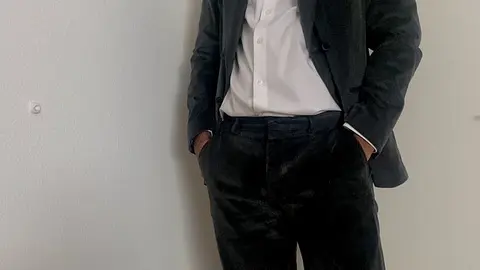 Executive Jerks Off in Reverse POV Office Scene