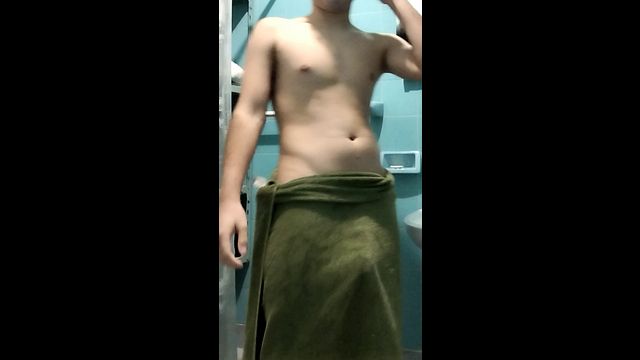 Young Twink Strips Down to Sultry Nudity