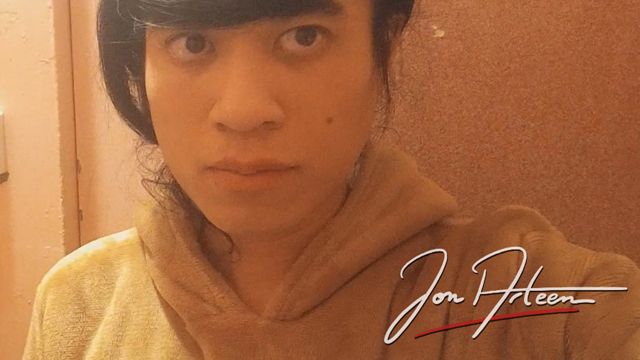 Twink Pees in Toilet for Piss Fetish Fans
