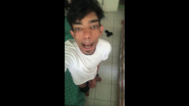 Twinks Masturbate and Cum Together
