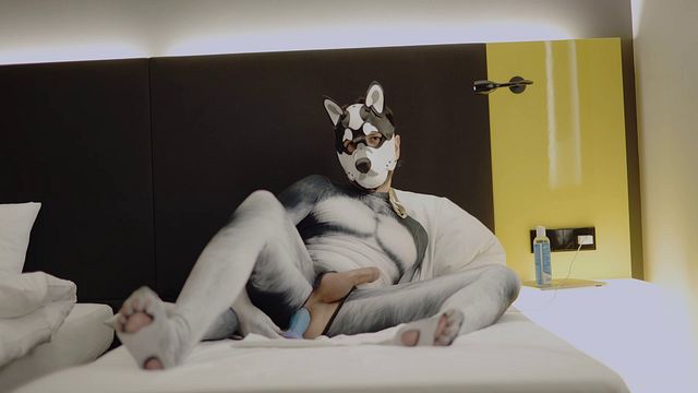 Guy Wears Petsuit and Gets Fucked with Dragon Dildo
