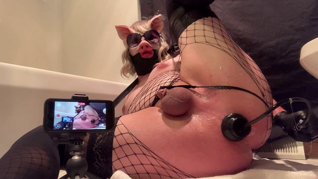 Guy Tries Inflatable Buttplug Anal Play