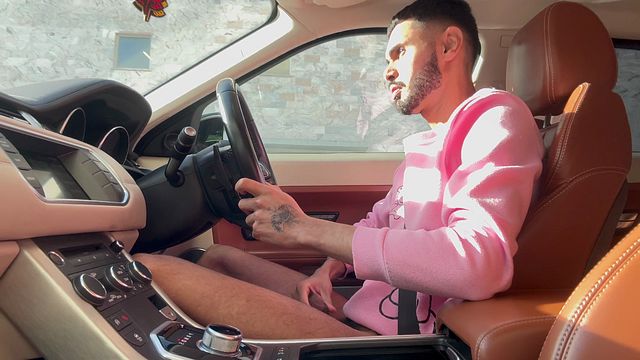 Guy Jerks Off in Supermarket Parking Lot