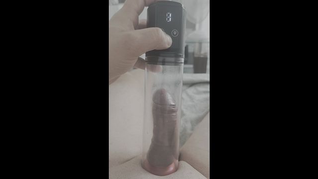 Gay Muscle Worship with Pump Action