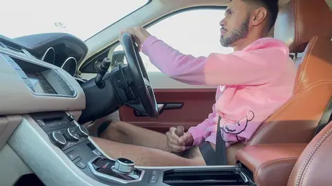 Guy Jerks Off While Driving Alone