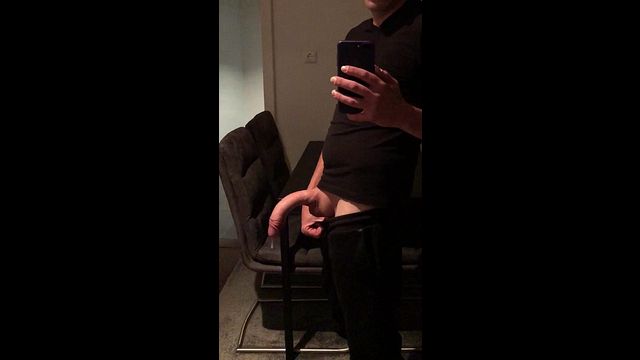 Guy Cums Hands Free in Short Clip