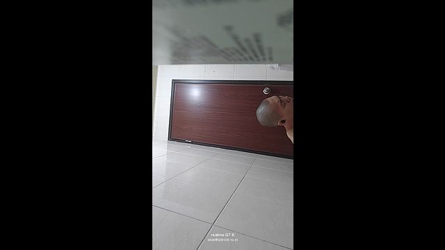 Solo Guy Jerks Off in Intense Masturbation Scene