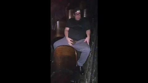 Gay Guy Gives Quick Handjob