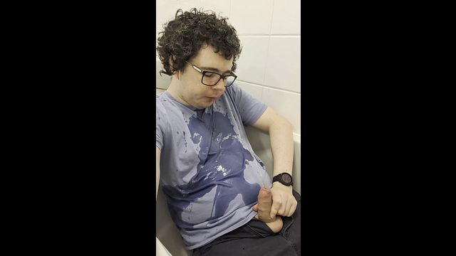 Gay Guy Urinates on Himself in Fetish Scene