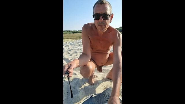 Beach Encounter: Solo Guy Meets Hungry Top