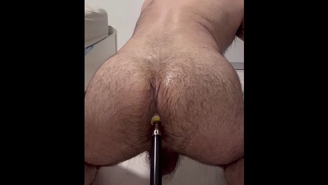 Hungry Bottom Takes It All Deepthroat