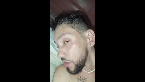 Guy Jerks Off and Cums on His Face, Facial