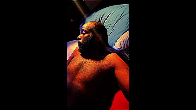 Deep Fucked by Hung Top in Chill Session