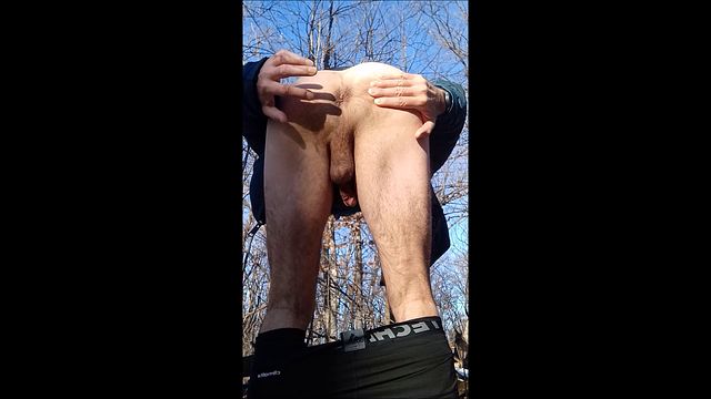 Guy Masturbates in Woods for Outdoor Jerk Off
