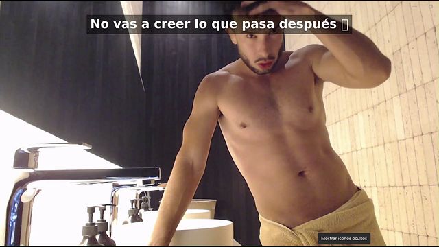 Latino Muscle Top Takes Control Fast
