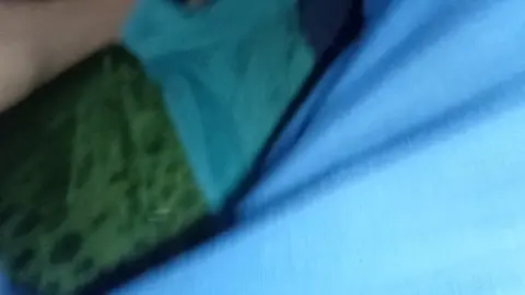 Muscular Man Pleads for Anal After Seeing Beautiful Feet