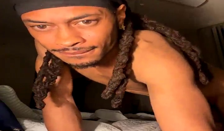 Black Hottie Jovonnie Shows Off in Solo Bareback Video