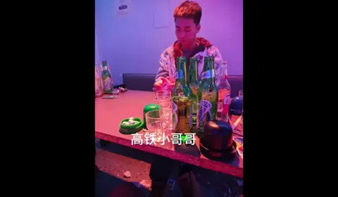 Asian Crossdresser Fucks Guy in Hardcore Scene