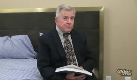 Teacher Fucks Student in Older Guy Fantasy