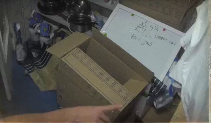 Gay Bareback Sex in Warehouse