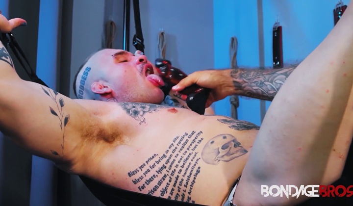 Drew Davin Enjoys Anal Hole Play