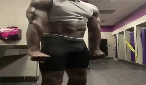 Black Exhibitionists Leak Nude Pics, Throat Fuck