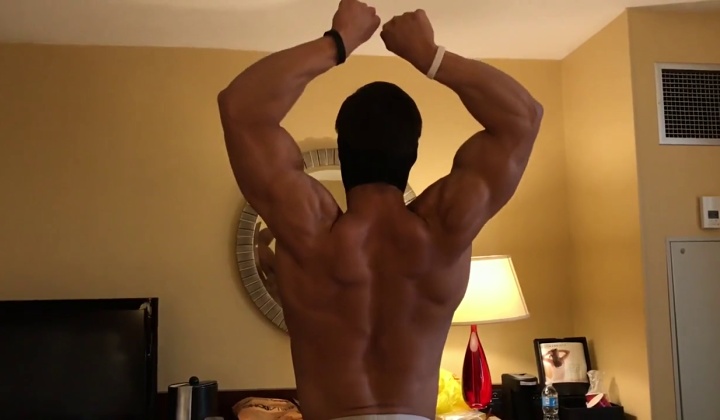 Young Bottom Worshiped in Hotel Room