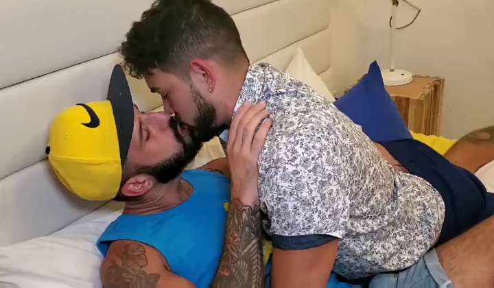romeo davis & juan kynk  ? - Gay HD Stream