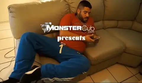 Hairy Muscle Bear Fucks Cub