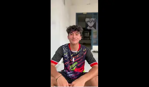Gay Twinks Engage in Passionate Oral Sex