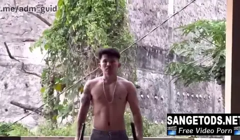Horny Guy Fucks Himself