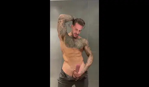 Muscular Guy Shakes Big Cock