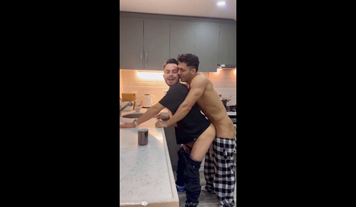 Horny Guy Fucks His Mate in Kitchen