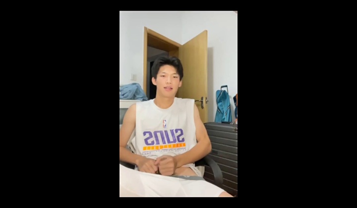 Asian Twink Gets Fucked Bareback