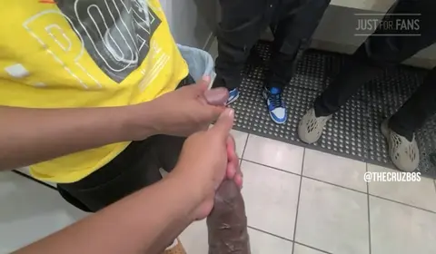 Group of Guys Cumming Together in Bathroom