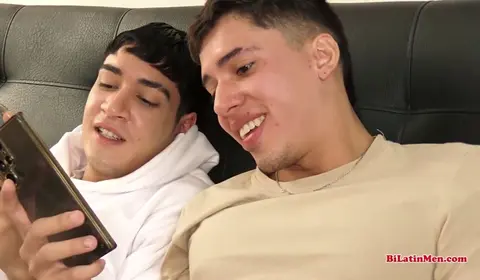Gay Twink Gets Anal Fucked by Hairy Top