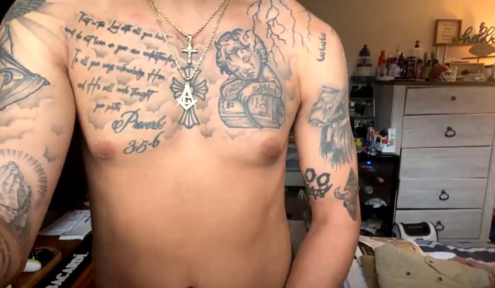 Inked Lightskin Jaden Takes Big Dick in Raw Threesome