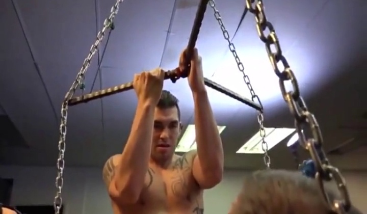 Gay Bareback Action with Multiple Partners