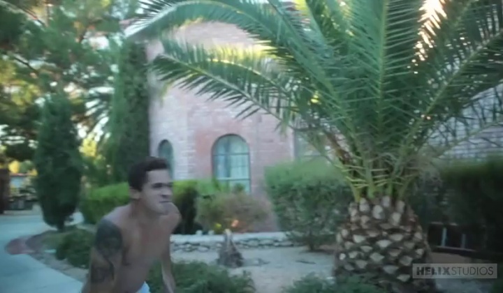 Gay Twinks Engage in Bareback Sex